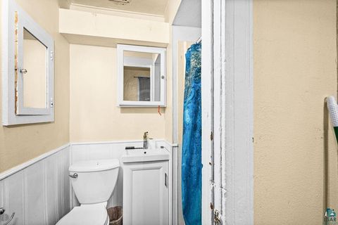 Tiny photo for 14261428 E 1st St, Duluth, MN 55805 (MLS # 6124186)