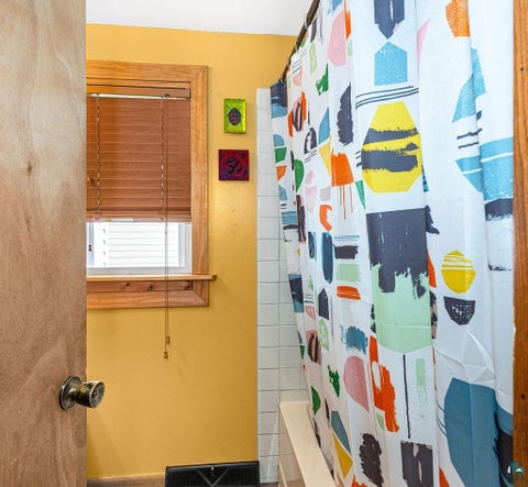 Tiny photo for 830 N 1st Ave E, Duluth, MN 55805 (MLS # 6126301)