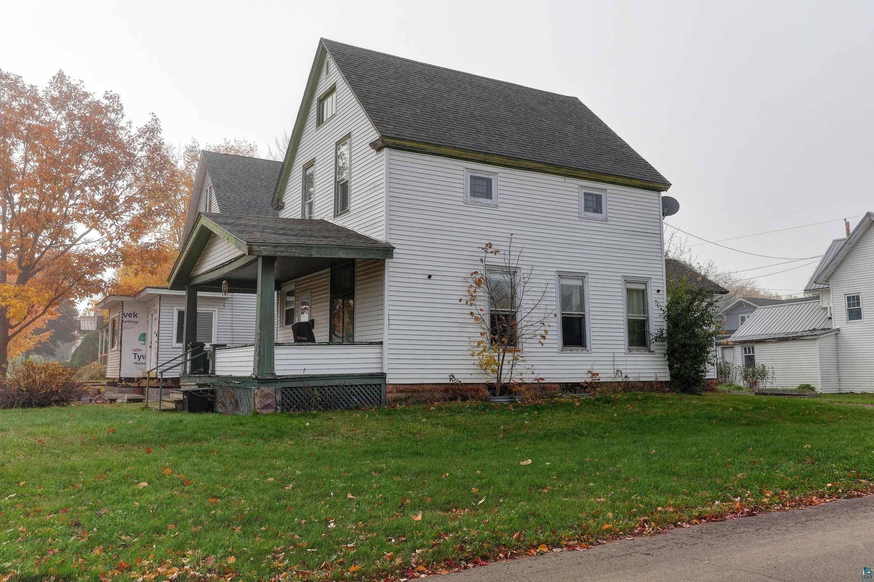 801 Vaughn Ave