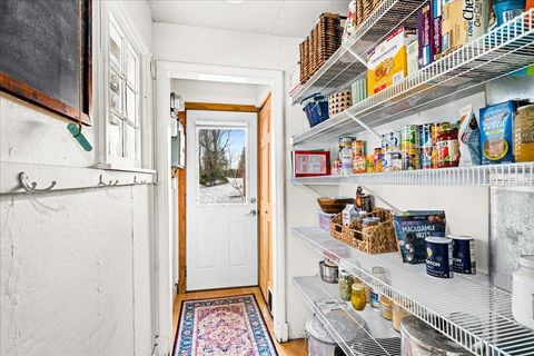 Tiny photo for 28 Vassar St, Duluth, MN 55803 (MLS # 6123334)