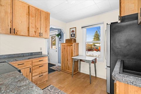 Tiny photo for 28 Vassar St, Duluth, MN 55803 (MLS # 6123334)