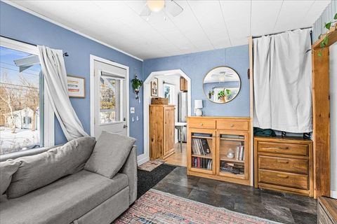 Tiny photo for 28 Vassar St, Duluth, MN 55803 (MLS # 6123334)