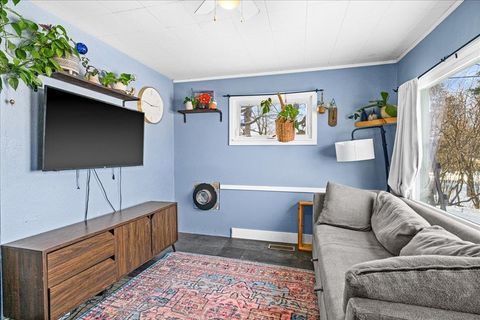 Tiny photo for 28 Vassar St, Duluth, MN 55803 (MLS # 6123334)