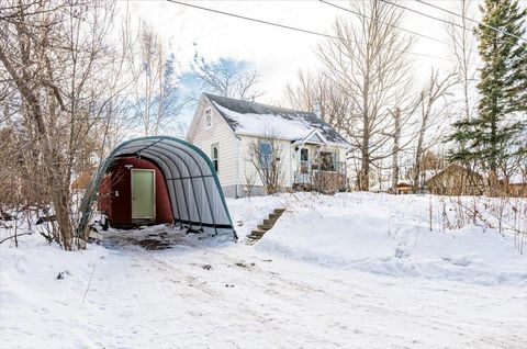 Tiny photo for 28 Vassar St, Duluth, MN 55803 (MLS # 6123334)