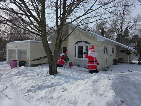 Photo of 615 Allen St, Cloquet, MN 55720 (MLS # 6123204)