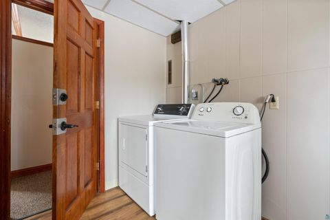 Tiny photo for 1206 Woodrich Cr CIR, Duluth, MN 55811 (MLS # 6124966)