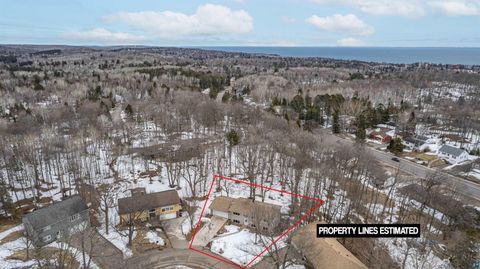 Tiny photo for 1206 Woodrich Cr CIR, Duluth, MN 55811 (MLS # 6124966)