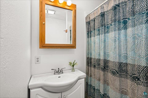 Tiny photo for 5247 Greenwood Rd, Duluth, MN 55804 (MLS # 6127949)