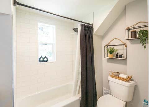 Tiny photo for 1536 N 8th Ave E AVE, Duluth, MN 55805 (MLS # 6126358)