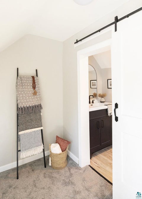 Tiny photo for 1536 N 8th Ave E AVE, Duluth, MN 55805 (MLS # 6126358)
