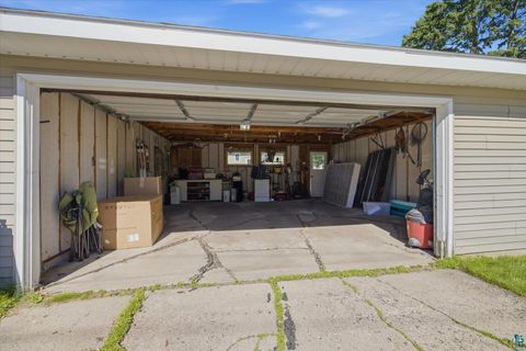 Tiny photo for 3926 3rd Ave E AVE, Hibbing, MN 55746 (MLS # 6126267)