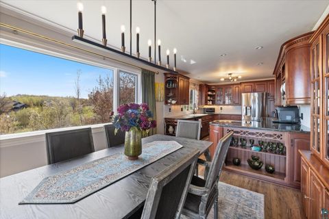 Tiny photo for 2810 Exhibition Dr, Duluth, MN 55811 (MLS # 6125574)