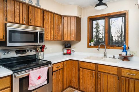 Tiny photo for 4750 Mary Lane Dr, Hermantown, MN 55811 (MLS # 6123540)