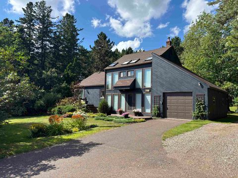 Photo of 4111 W Arrowhead Rd, Duluth, MN 55811 (MLS # 6122107)