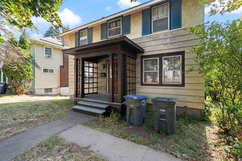 Photo of 1828 Woodland Ave, Duluth, MN 55803 (MLS # 6126973)