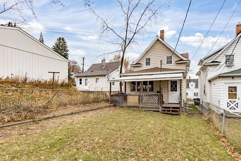 Tiny photo for 1107 N 7th Ave E Ave, Duluth, MN 55805 (MLS # 6122998)