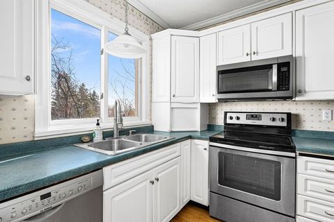 Tiny photo for 1816 E 6th St, Duluth, MN 55812 (MLS # 6123022)