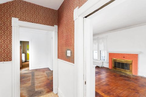 Tiny photo for 2101 E 1st St, Duluth, MN 55812 (MLS # 6123494)