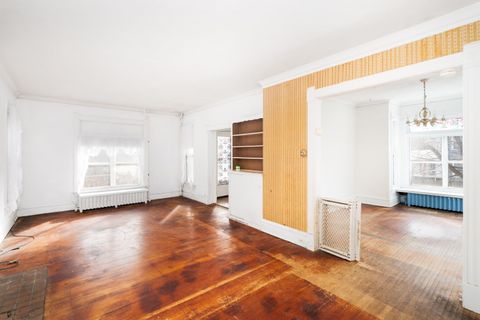 Tiny photo for 2101 E 1st St, Duluth, MN 55812 (MLS # 6123494)