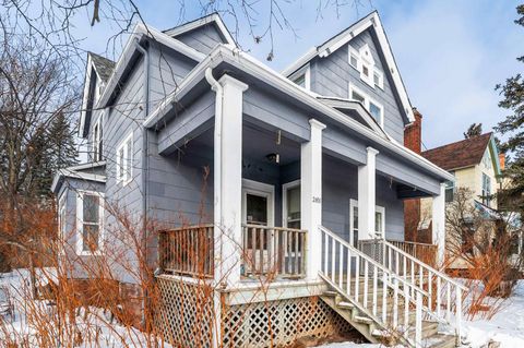 Tiny photo for 2101 E 1st St, Duluth, MN 55812 (MLS # 6123494)