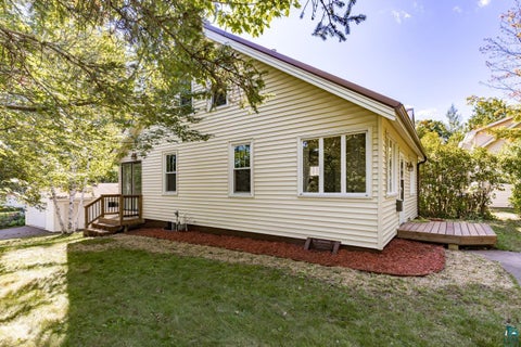 Tiny photo for 202 W Austin St, Duluth, MN 55803 (MLS # 6127922)