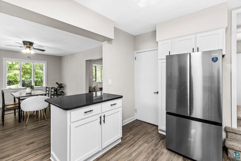 Tiny photo for 202 W Austin St, Duluth, MN 55803 (MLS # 6127922)