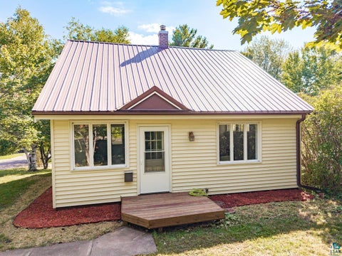 Tiny photo for 202 W Austin St, Duluth, MN 55803 (MLS # 6127922)