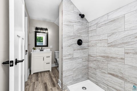 Tiny photo for 202 W Austin St, Duluth, MN 55803 (MLS # 6127922)