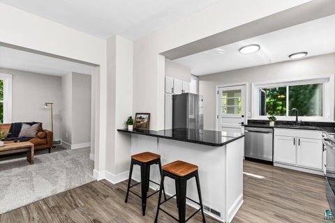 Tiny photo for 202 W Austin St, Duluth, MN 55803 (MLS # 6127922)