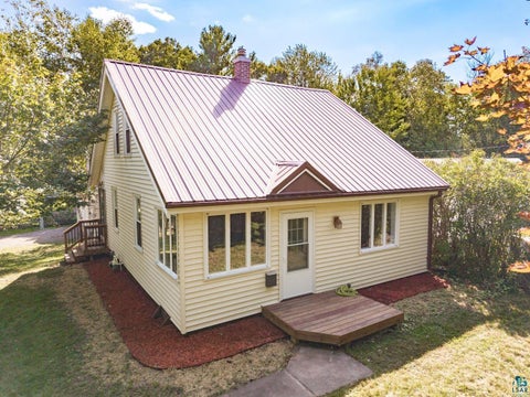 Photo of 202 W Austin St, Duluth, MN 55803 (MLS # 6127922)