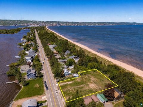 Photo of 29 S Lake Ave, Duluth, MN 55802 (MLS # 6126070)