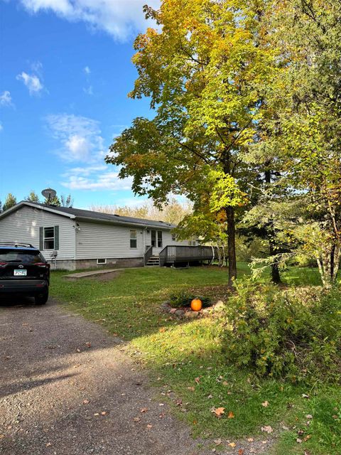 Photo of 3972 Wildrose Dr, Duluth, MN 55803 (MLS # 6122510)