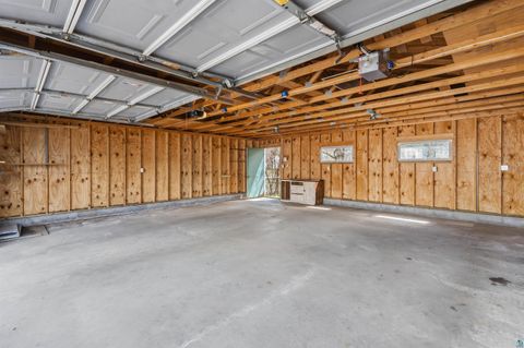 Tiny photo for 3803 W 4th St, Duluth, MN 55807 (MLS # 6125687)