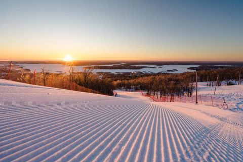 Tiny photo for 8620 Maynard Pl, Duluth, MN 55807 (MLS # 6123674)