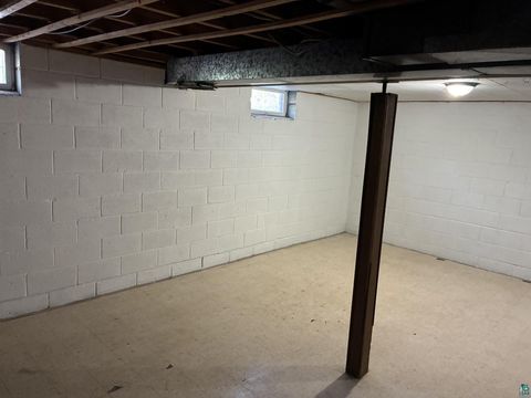 Tiny photo for 334 W Redwing St, Duluth, MN 55803 (MLS # 6125608)