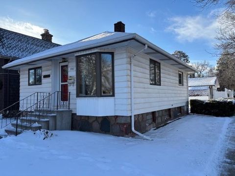 Photo of 3101 W 2nd Ave, Hibbing, MN 55746 (MLS # 6123228)