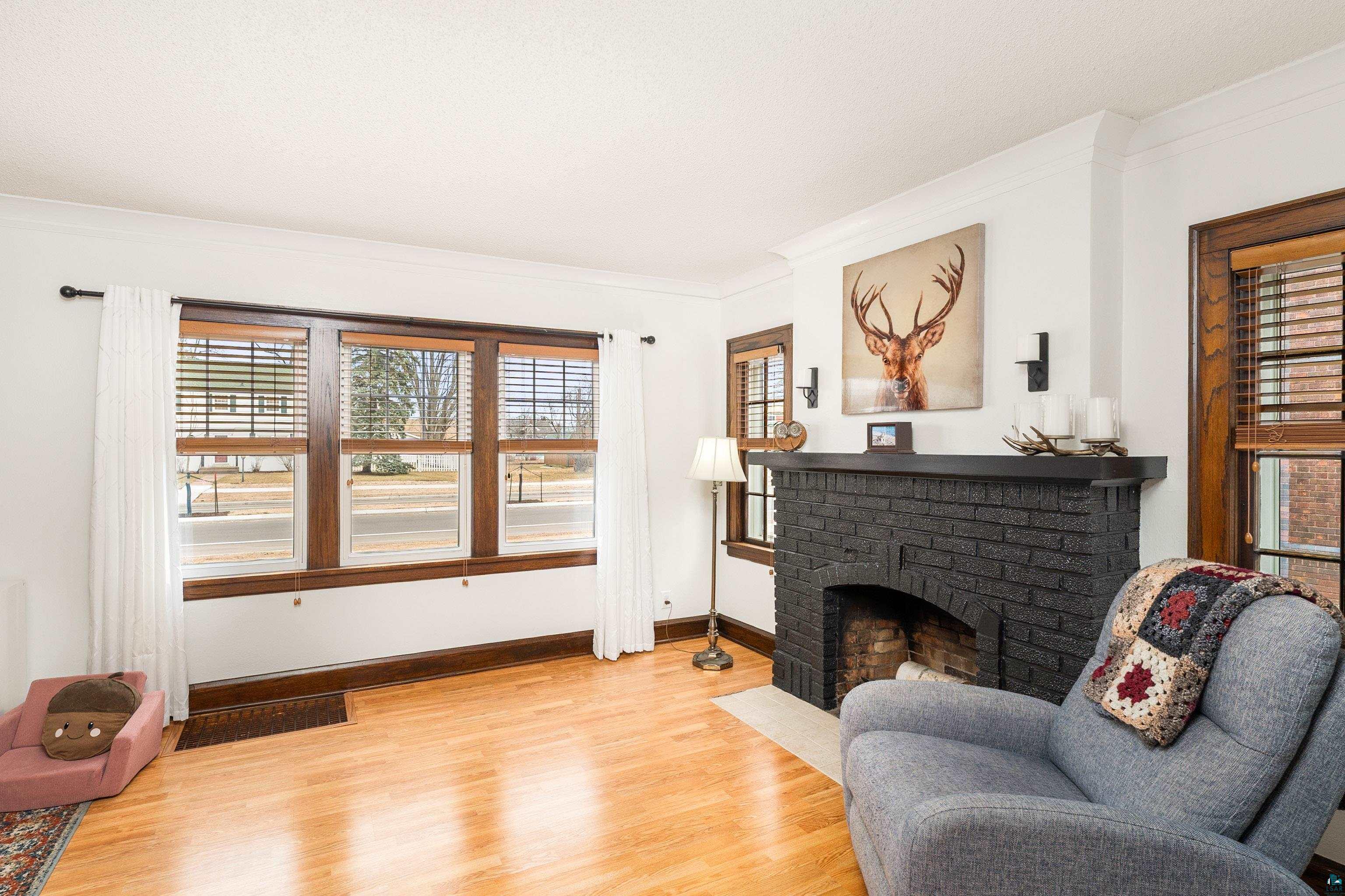 2431 Hammond Ave