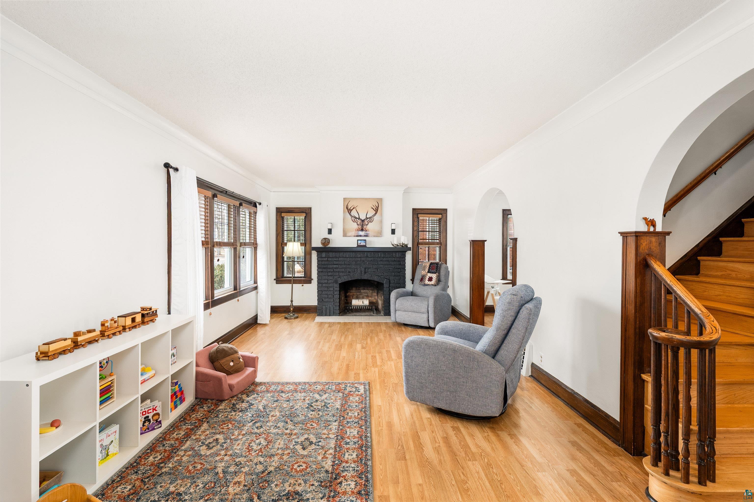 2431 Hammond Ave