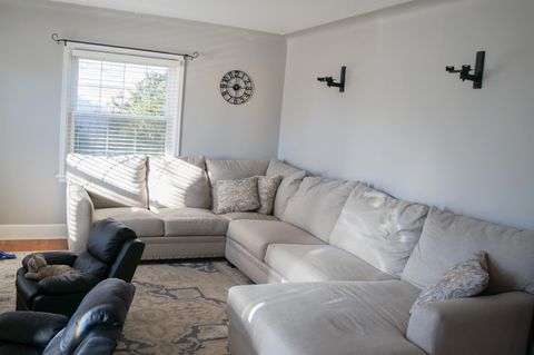 Tiny photo for 4315 E Superior St, Duluth, MN 55804 (MLS # 6122987)