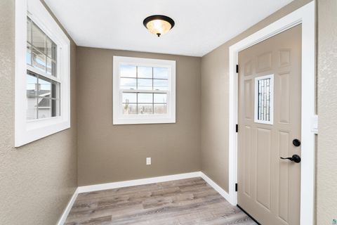 Tiny photo for 4005 W 9th St, Duluth, MN 55807 (MLS # 6125099)