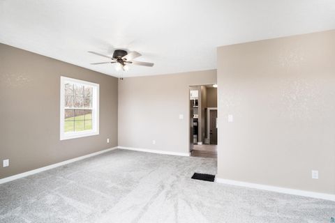 Tiny photo for 4005 W 9th St, Duluth, MN 55807 (MLS # 6125099)