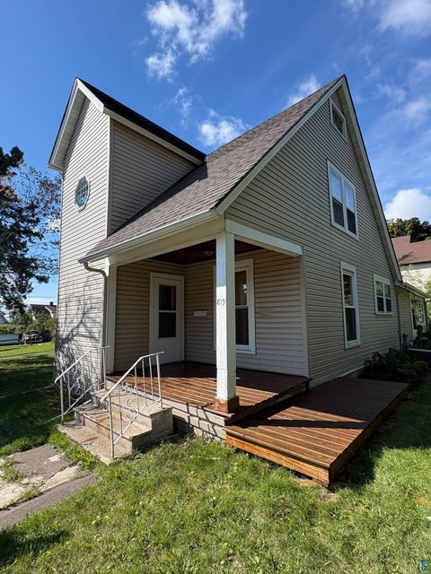 Tiny photo for 819 N 47th Ave E, Duluth, MN 55804 (MLS # 6128038)