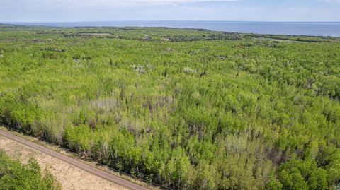 Tiny photo for 2 Wildwood Rd, Duluth, MN 55804 (MLS # 6126272)