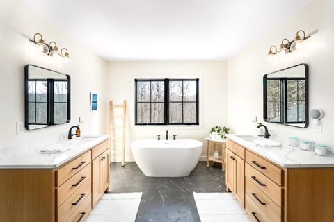 Tiny photo for 3464 W Tischer Rd, Duluth, MN 55803 (MLS # 6123744)