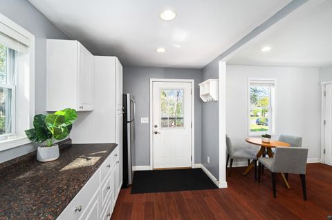 Tiny photo for 711 N 44th Ave E Ave, Duluth, MN 55804 (MLS # 6125834)