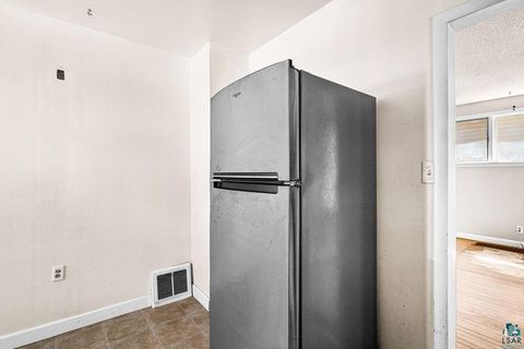 Tiny photo for 512 Rose St, Duluth, MN 55803 (MLS # 6125799)