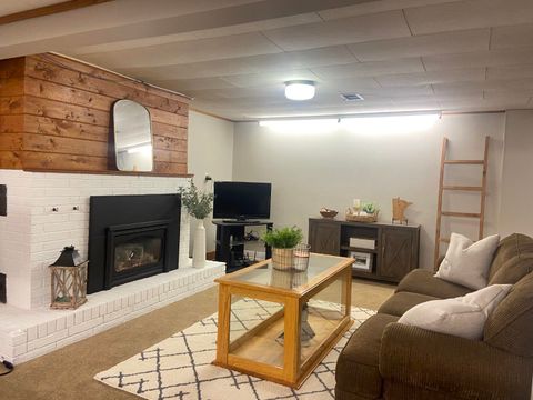 Tiny photo for 2335 Hutchinson Rd, Duluth, MN 55811 (MLS # 6122253)