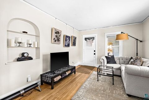 Tiny photo for 308 Maryland St, Duluth, MN 55803 (MLS # 6124931)