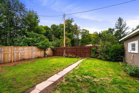Tiny photo for 309 Maryland St, Duluth, MN 55803 (MLS # 6127888)
