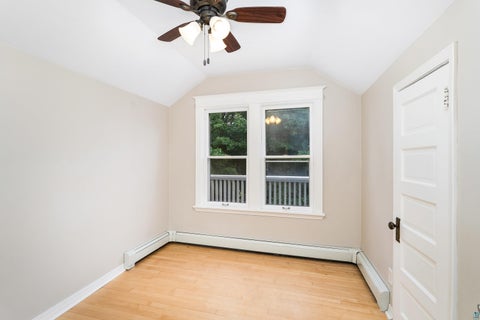 Tiny photo for 309 Maryland St, Duluth, MN 55803 (MLS # 6127888)